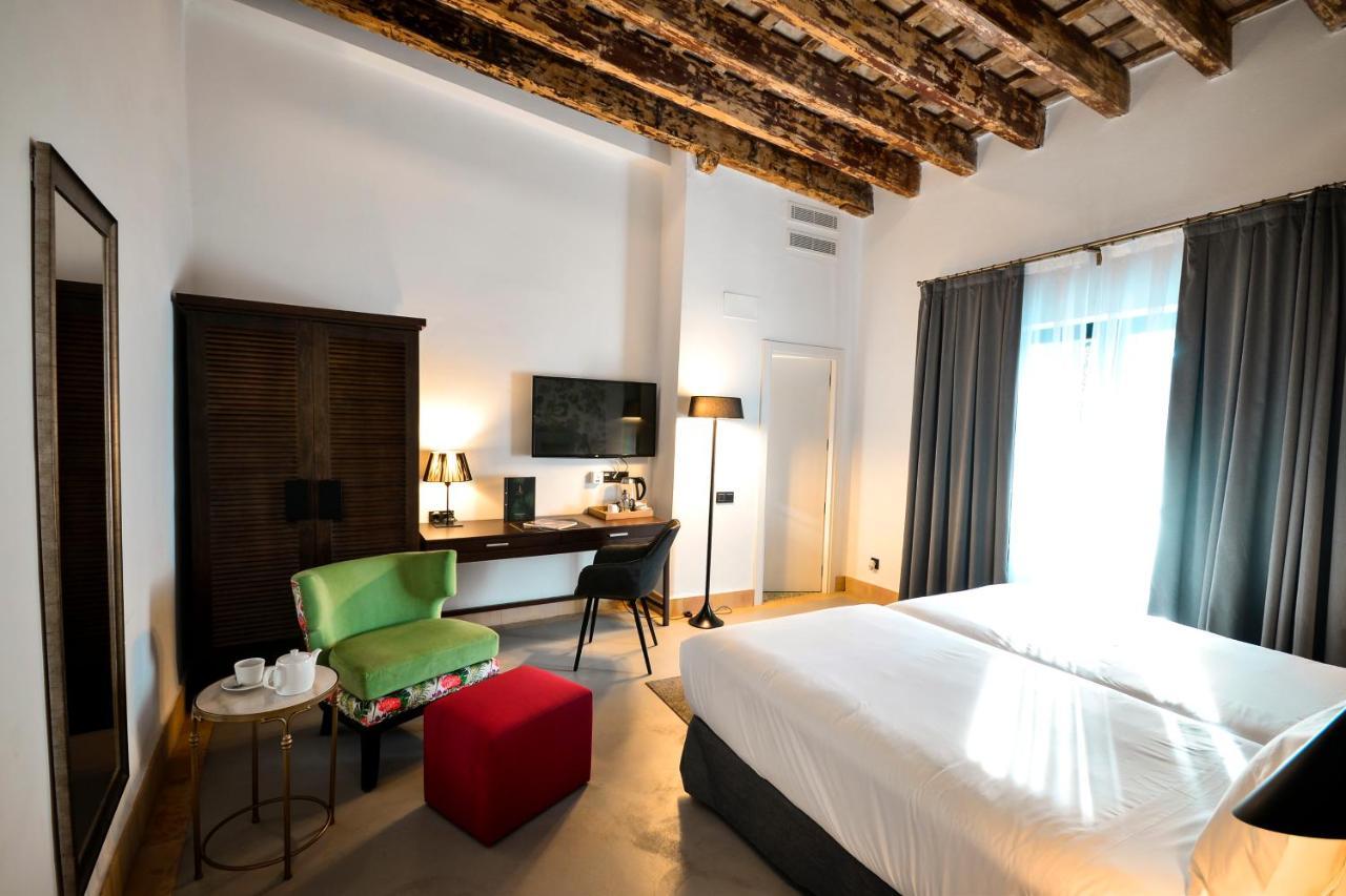 Hotel Legado Alcazar (Adults Only) Севиля Екстериор снимка